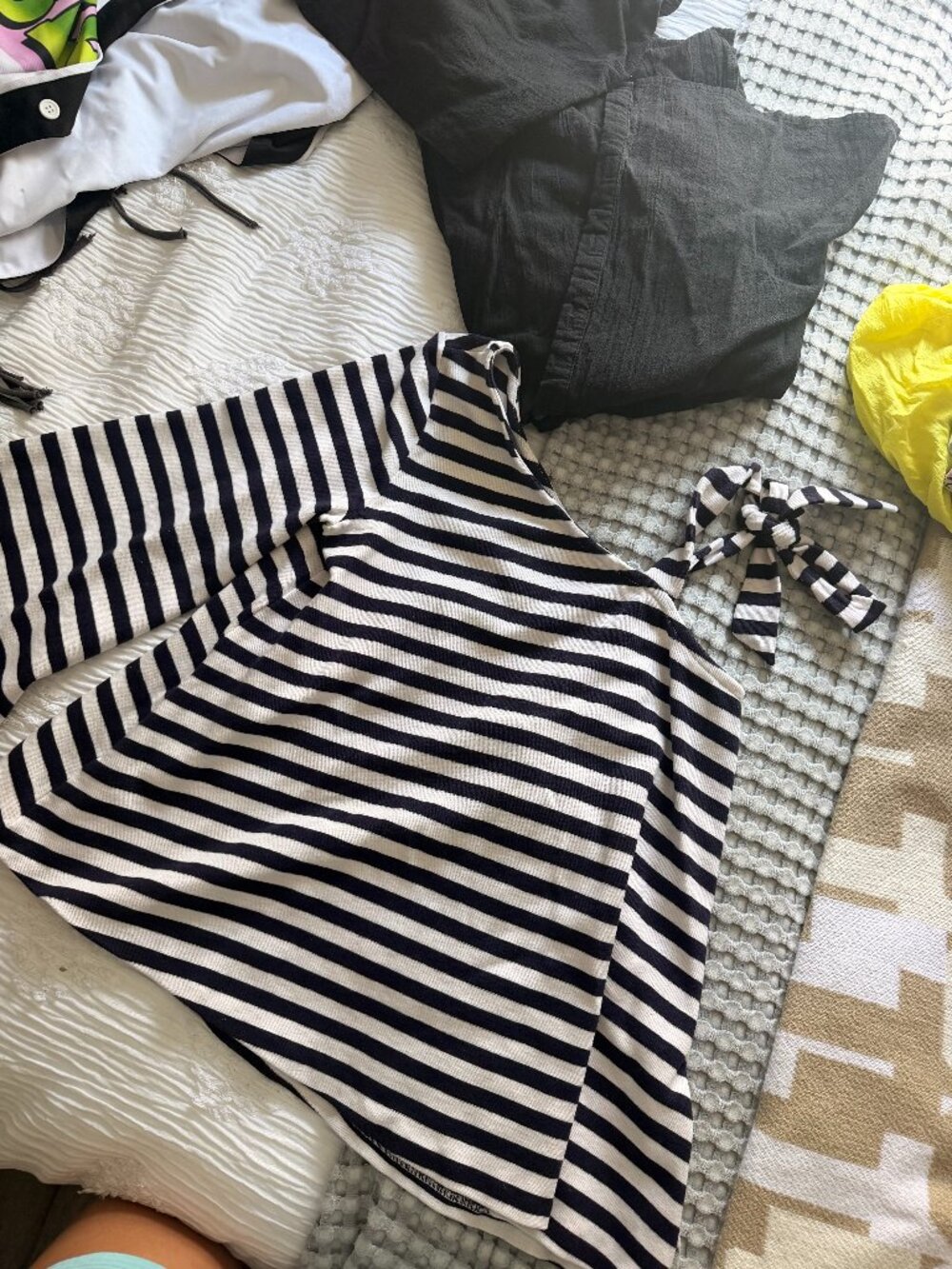 Stripped Club Monaco - One Sleeve Shirt
